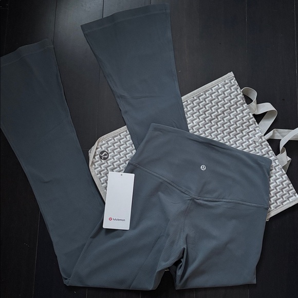 LULULEMON ALIGN RIBBED MINI FLARE *REGULAR IN OIL BLUE SZ 6 NWT - Picture 3 of 8